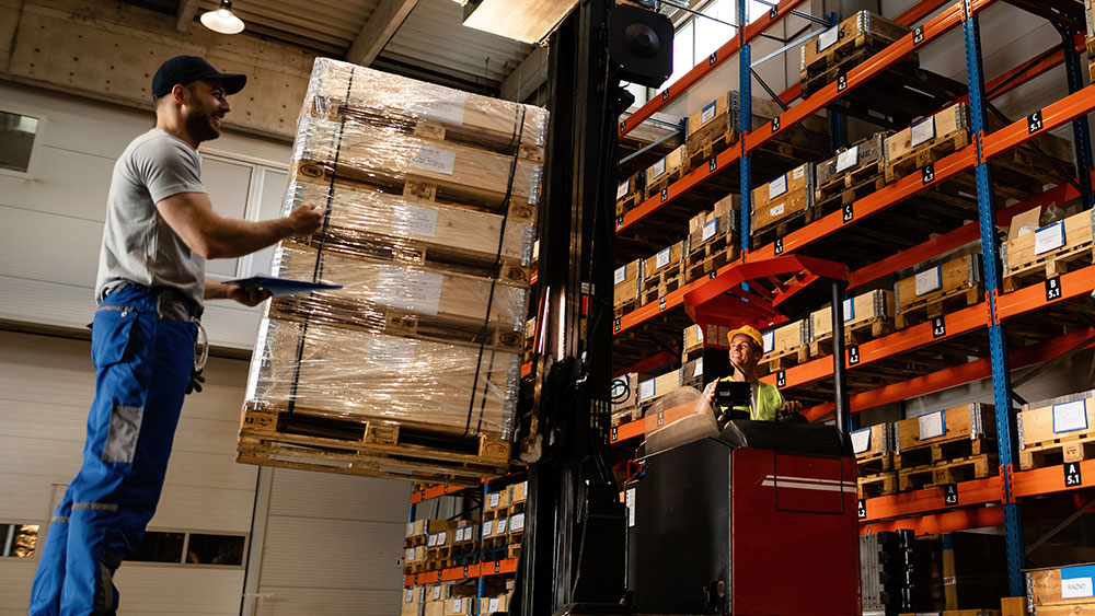 Maximizing Efficiency and Streamlining Operations with the Right Warehouse Storage Solution - Kompress India